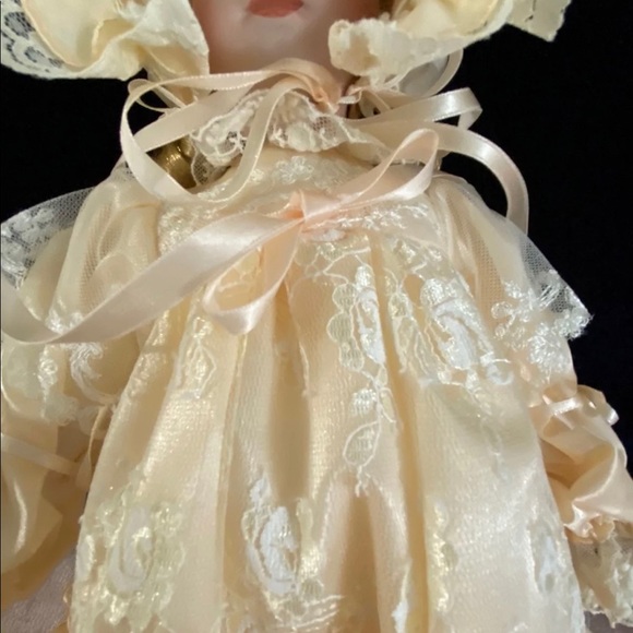 Vintage 1980’s Bradley’s Doll Ginger - Picture 2 of 9